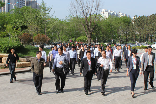 威海市镇街道党委书记参观团考察澳门49码十二生肖玩法规则