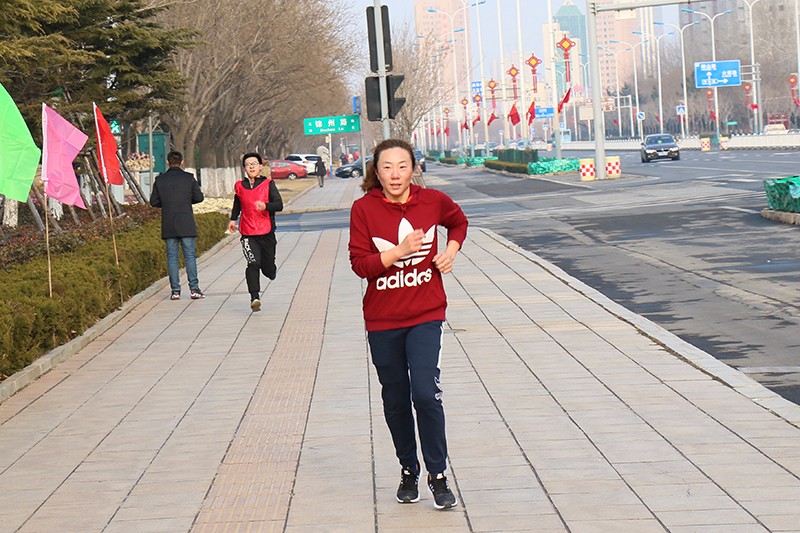 澳门49码十二生肖玩法规则2019春季越野赛燃情开赛(图41)